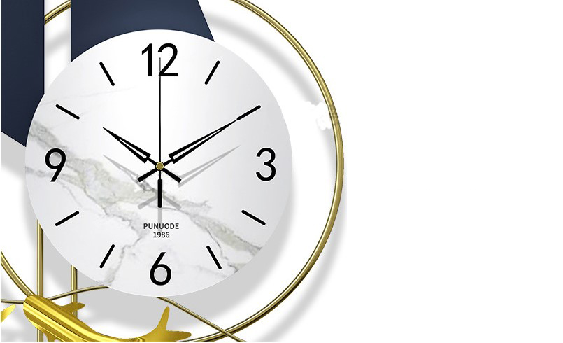 dong ho treo tuong thuan buom xuoi gio