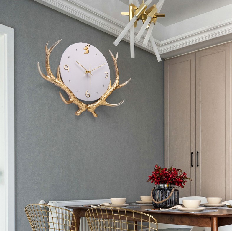 dong ho treo tuong don gian