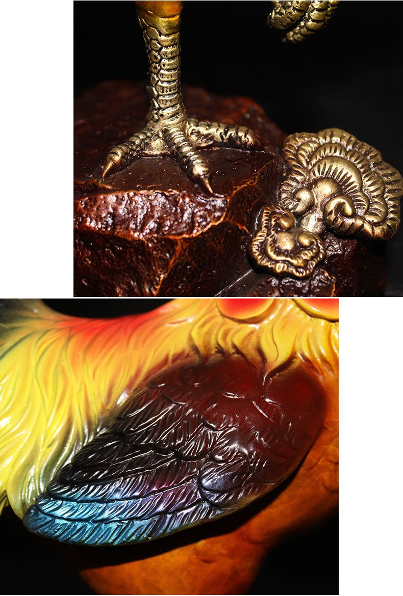 gà là con vật thuộc hành Kim, phù hợp khi bài trí ở hướng Tây của căn phòng