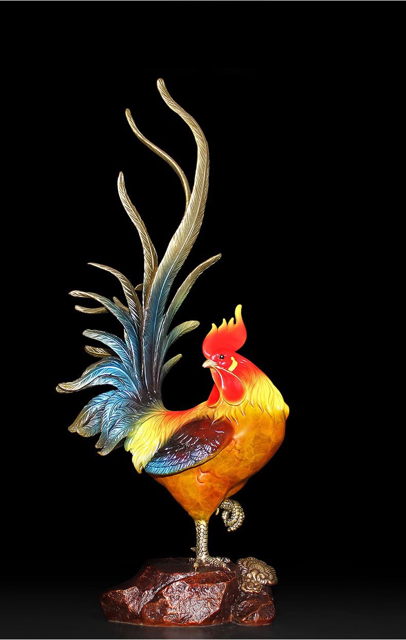 gà là con vật thuộc hành Kim, phù hợp khi bài trí ở hướng Tây của căn phòng