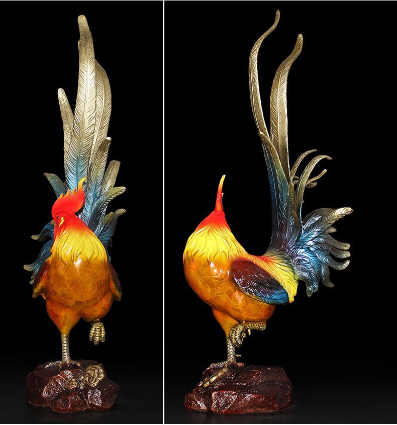 gà là con vật thuộc hành Kim, phù hợp khi bài trí ở hướng Tây của căn phòng