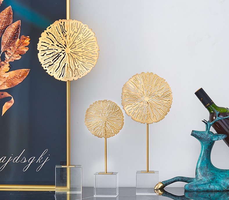 decor de ban la sen vang