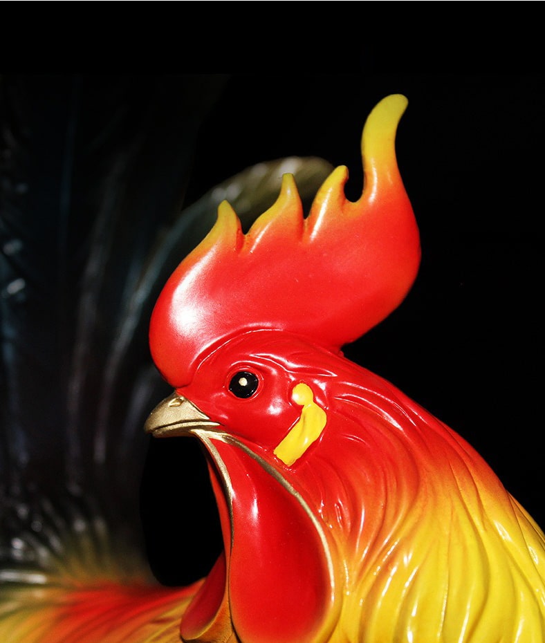 gà là con vật thuộc hành Kim, phù hợp khi bài trí ở hướng Tây của căn phòng