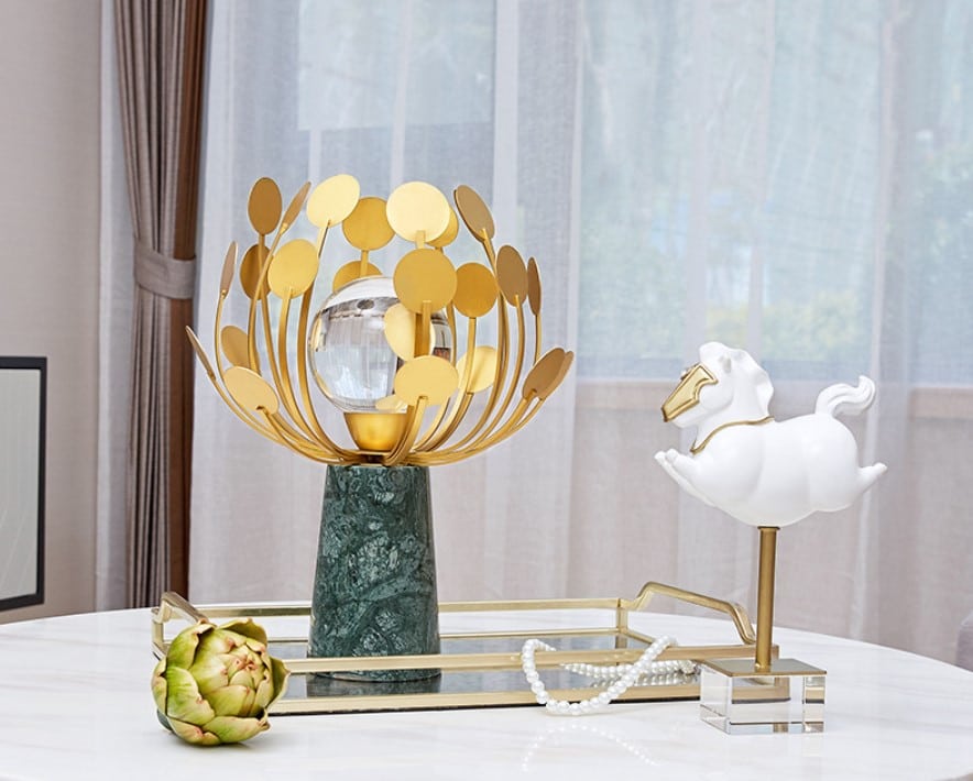 decor de ban qua cau phong thuy