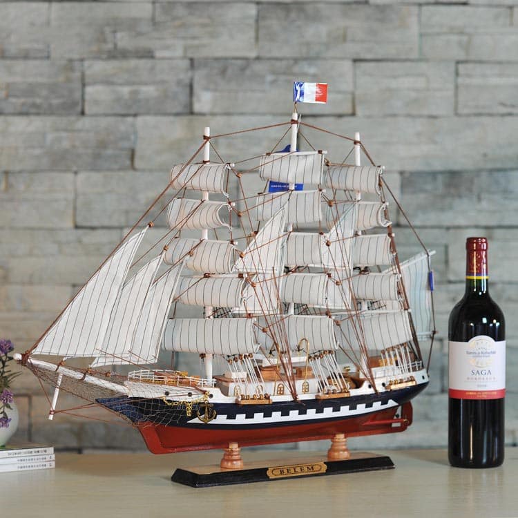 Thuận buồm xuôi gió