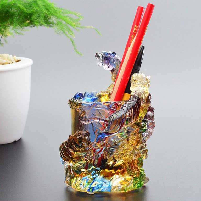 đồ vật phong thủy để bàn làm việc