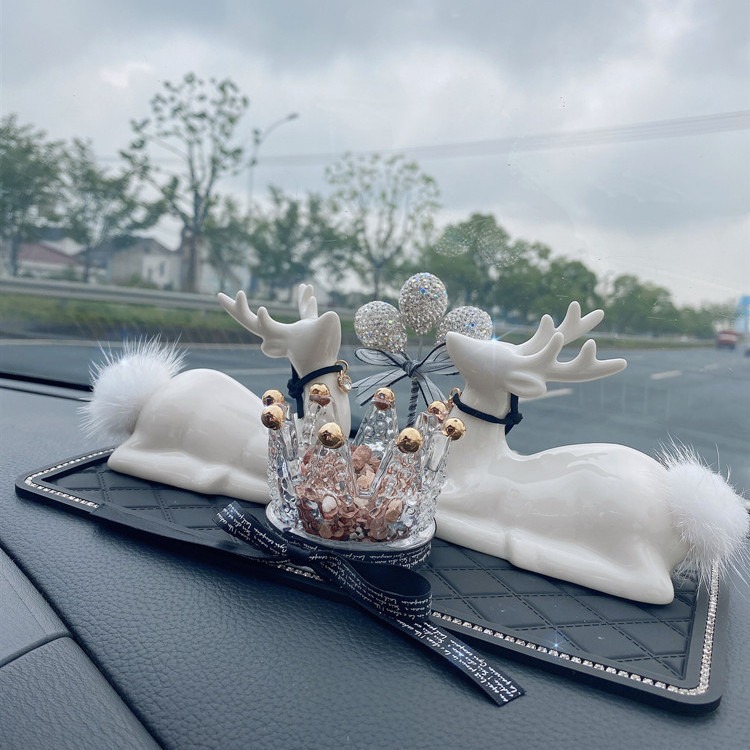 Cặp hươu tài lộc trang trí Taplo oto