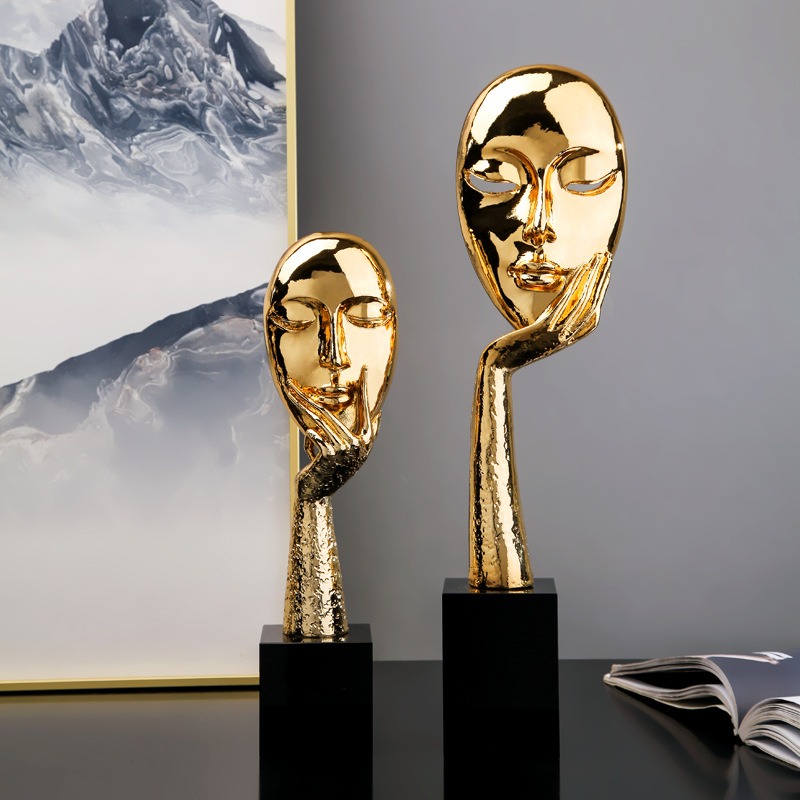 Cặp mặt nạ vàng độc đáo trang trí nội thất