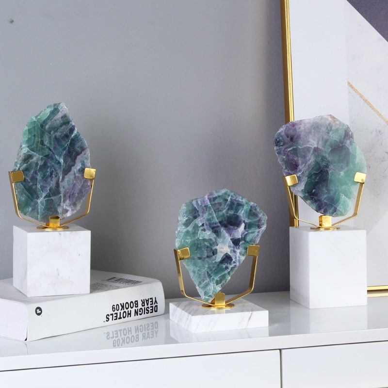 Đá pha lê tự nhiên trang trí phòng khách hiện đại