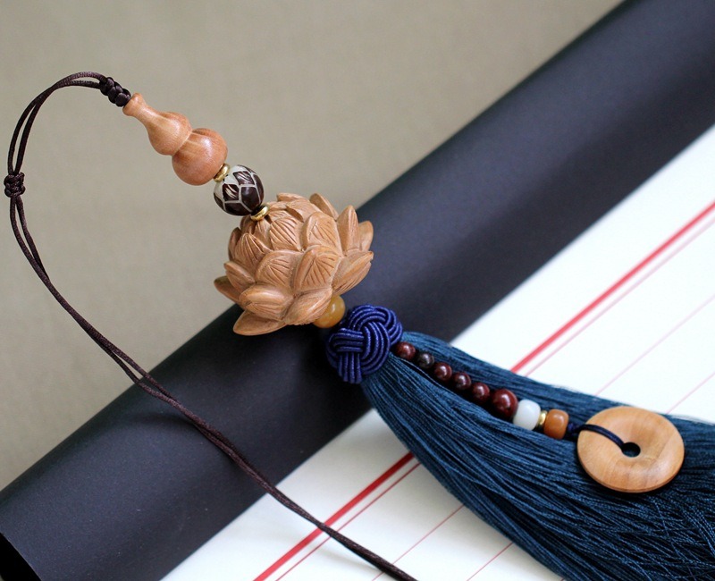 Khánh treo ô tô Hồ Lô - Hoa Sen