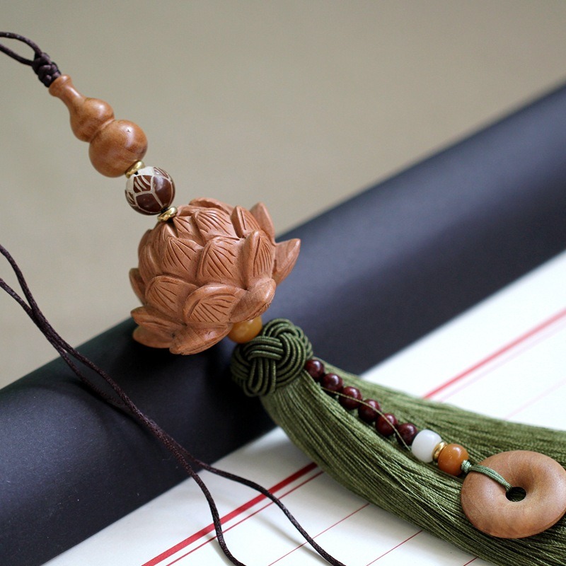 Khánh treo ô tô Hồ Lô - Hoa Sen