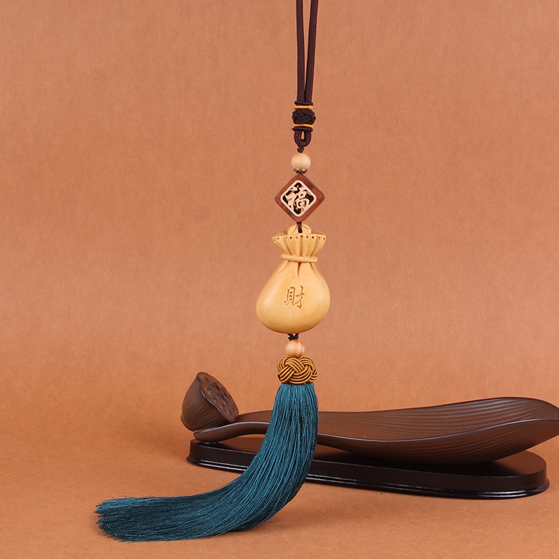 Dây treo phong thủy xe hơi túi tiền tài lộc