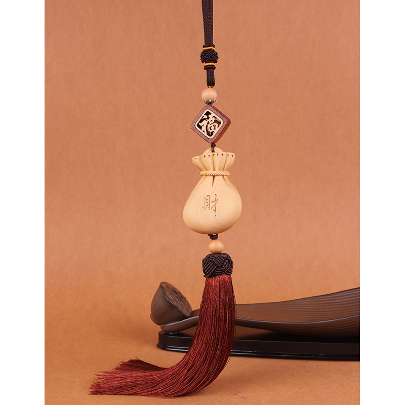 Dây treo phong thủy xe hơi túi tiền tài lộc