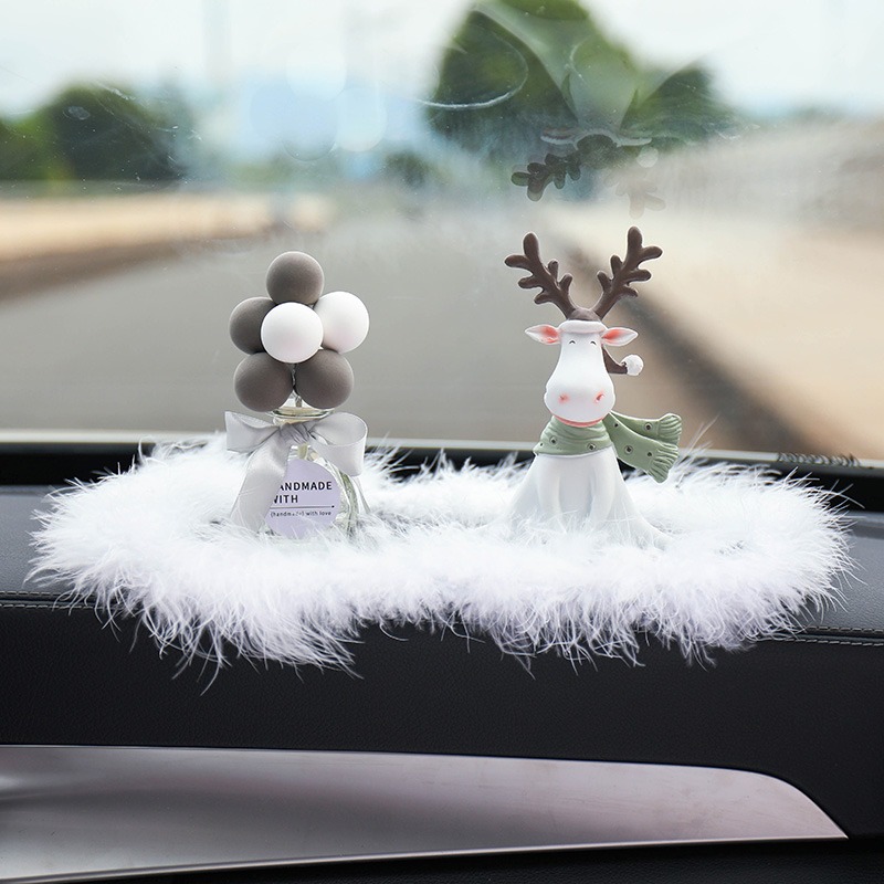 Decor xe hơi tượng con hươu