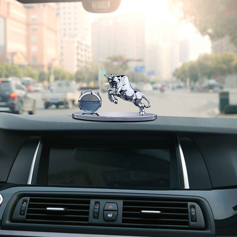 Đồ trang trí xe oto tượng trâu vàng