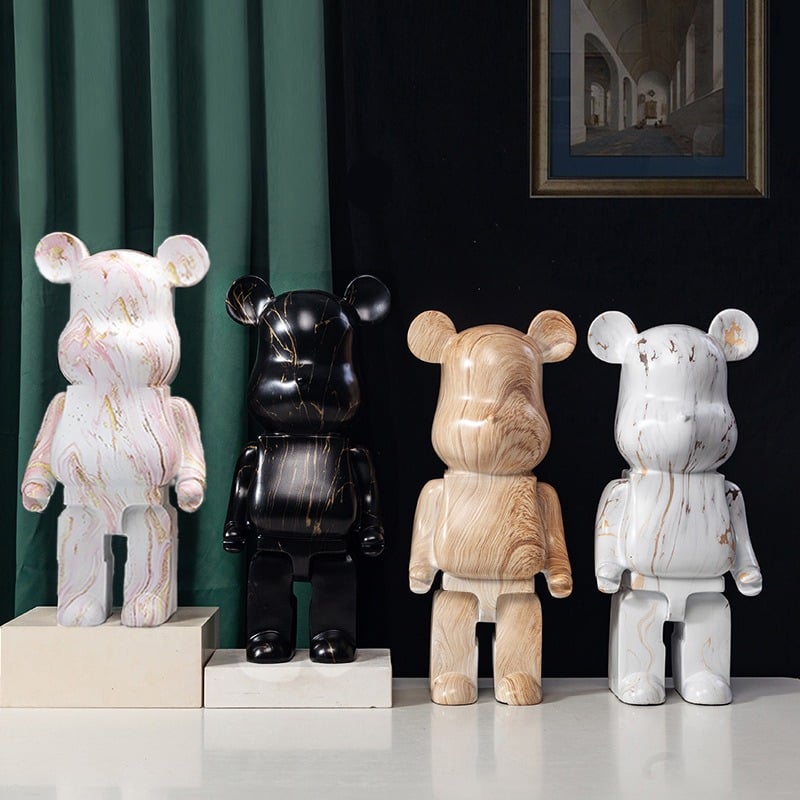 Gấu bearbrick trang trí nội thất
