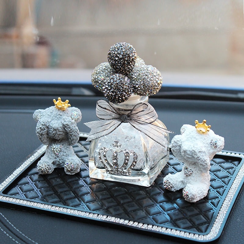 Phụ kiện trang trí ô tô gấu