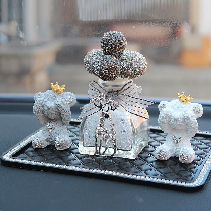 Phụ kiện trang trí ô tô gấu