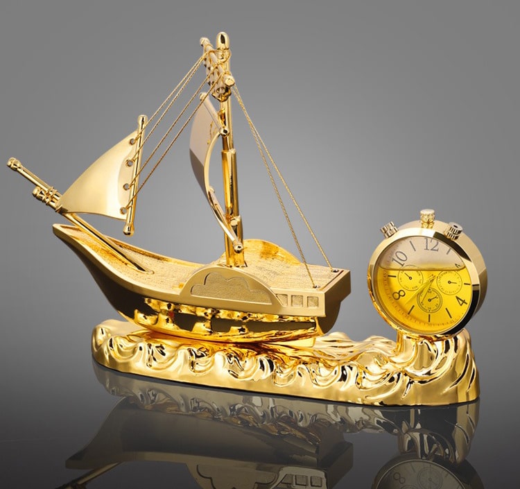 Phụ kiện trang trí oto “Thuận buồm xuôi gió”