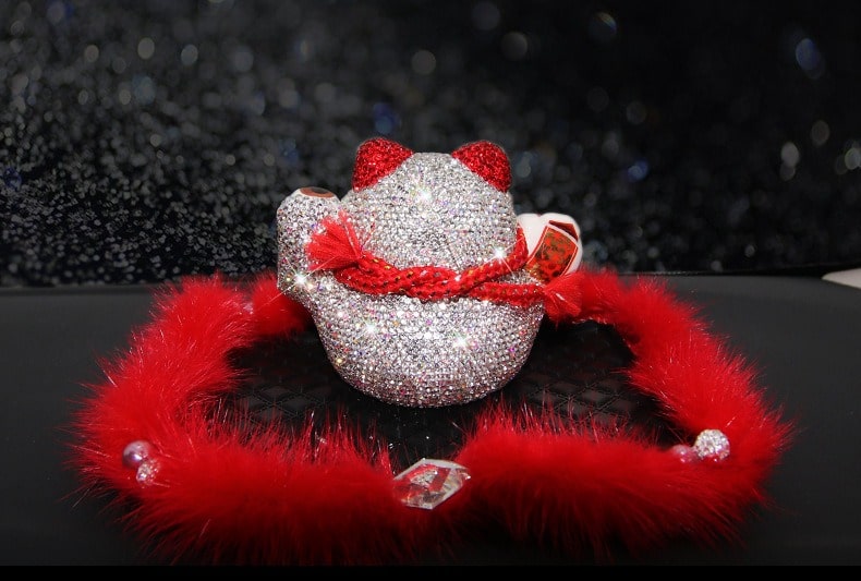 Phụ kiện trang trí taplo oto Mèo May Mắn