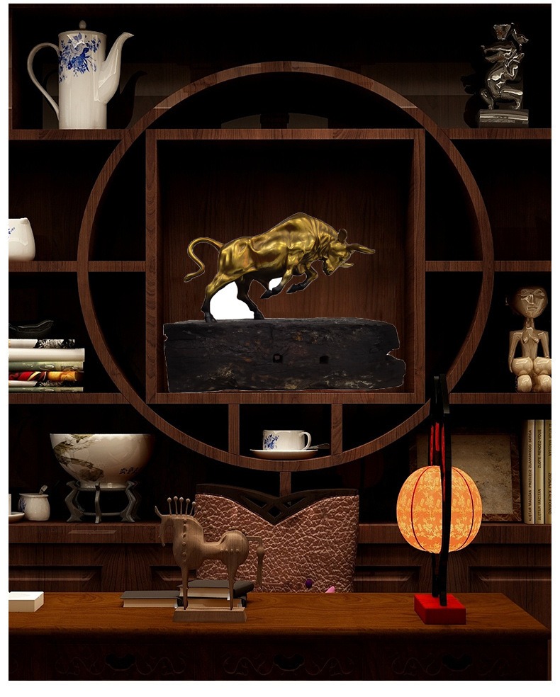 Tượng bò tót đồng đế gỗ lớn