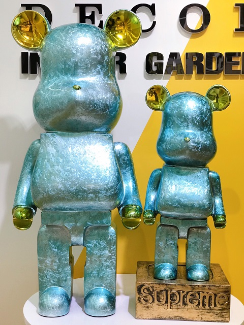 gấu bearbrick sơn tĩnh điện màu xanh cao 80cm