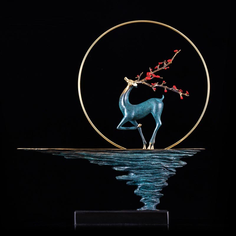 Hươu trên núi trang trí phòng khách