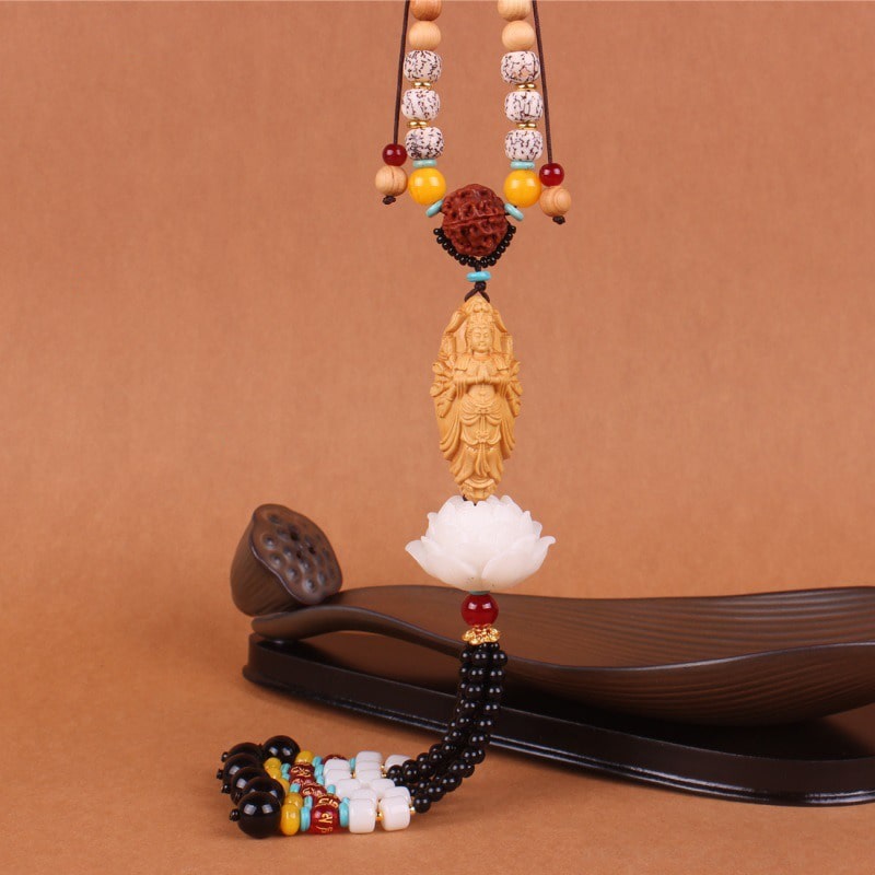 Khánh treo xe oto phật tọa đài sen trắng 