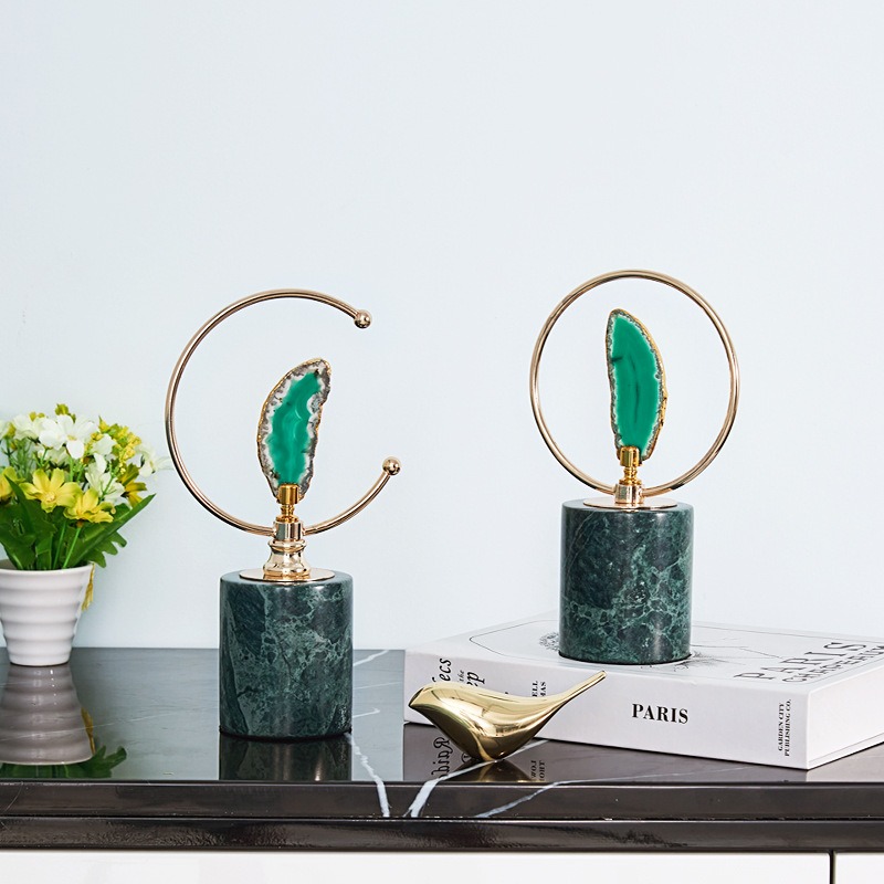 Đá hình học trang trí tủ kệ