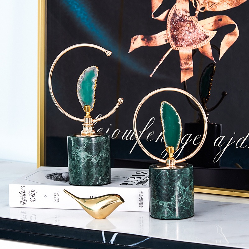 Đá hình học trang trí tủ kệ