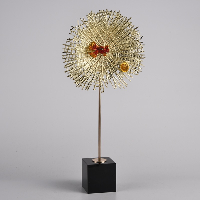 Cá cảnh lá sen decor