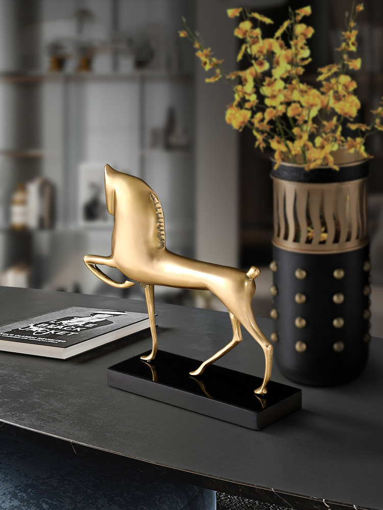Ngựa mã đáo thành công decor