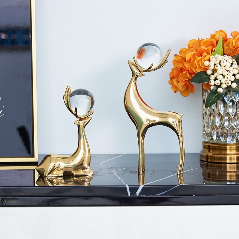 Cặp hươu đồng kết hợp quả cầu pha lê Cặp hươu đồng kết hợp quả cầu pha lê