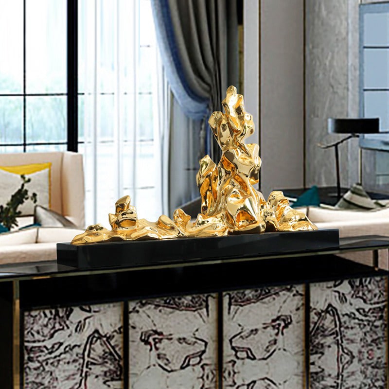 Hòn non bộ trang trí khách sạn biệt thự màu vàng