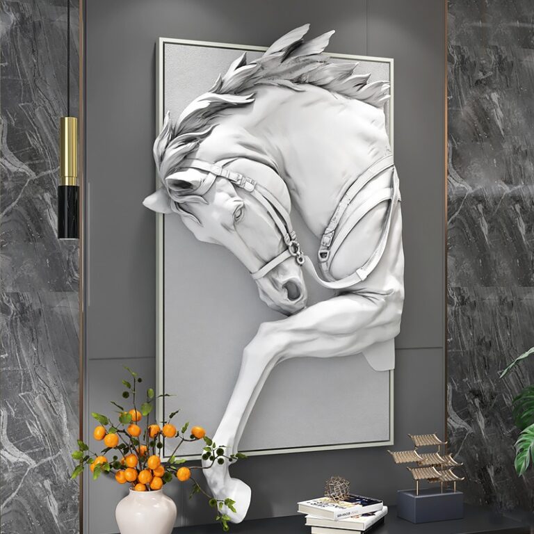 Tranh ngựa chạm nổi