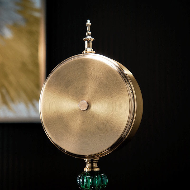 dong-ho-de-ban-kieu-co-dien 1 (4) Đồng hồ để bàn kiểu cổ điển, sang trọng