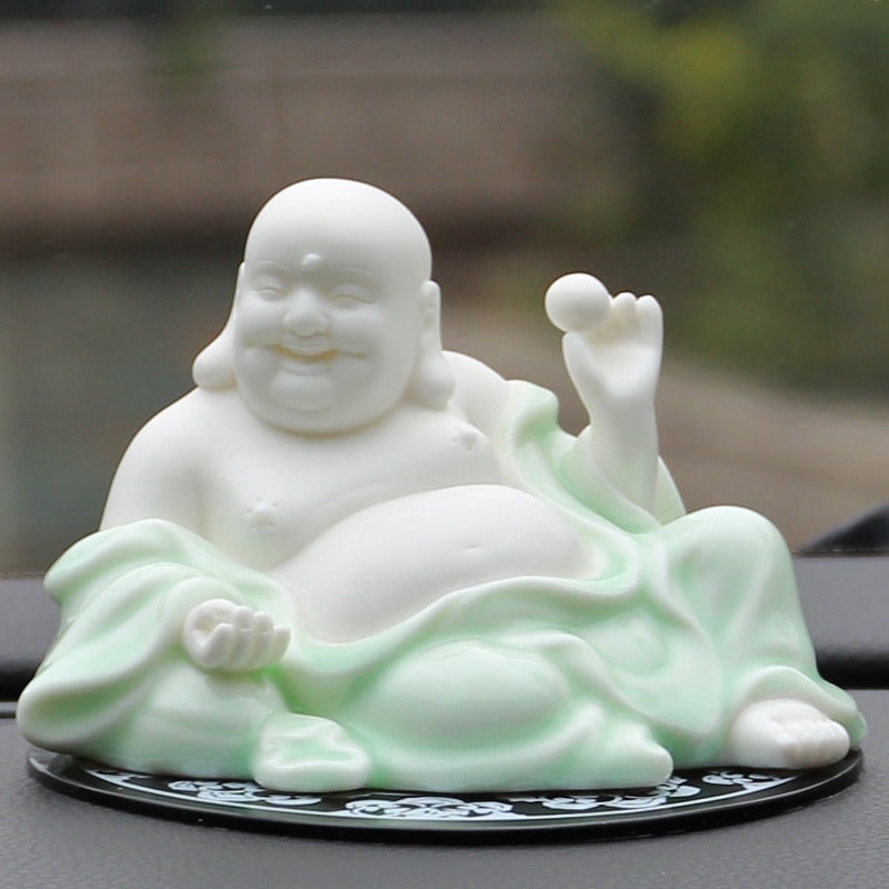 Tượng phật di lặc để xe ô tô
