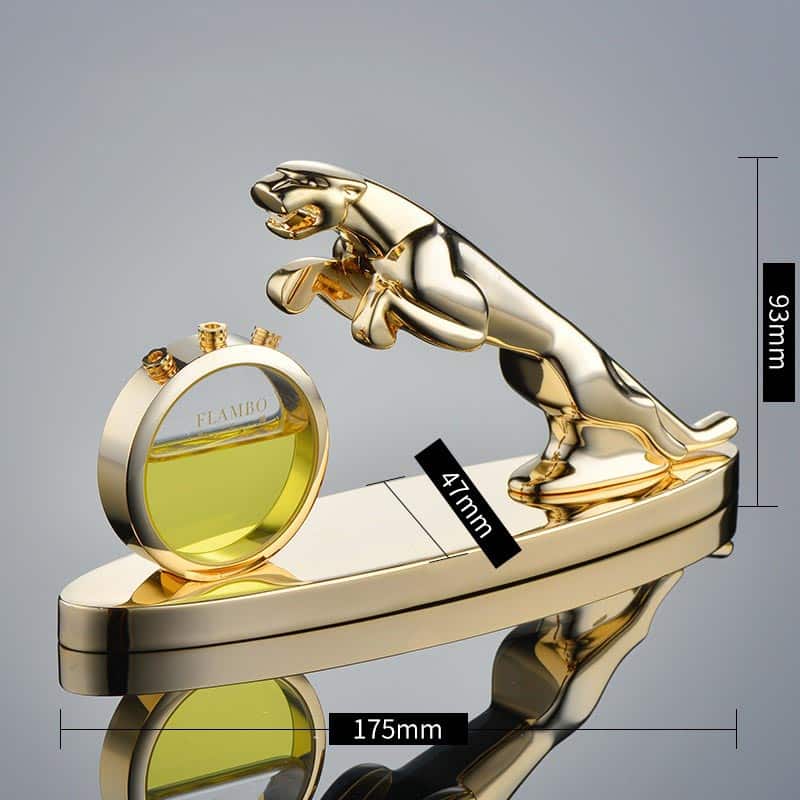 Tượng con báo để taplo oto đẹp mắt