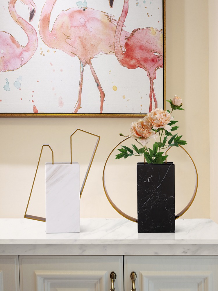 binh-cam-hoa-bang-da 4 Bình cắm hoa bằng đá cẩm thạch