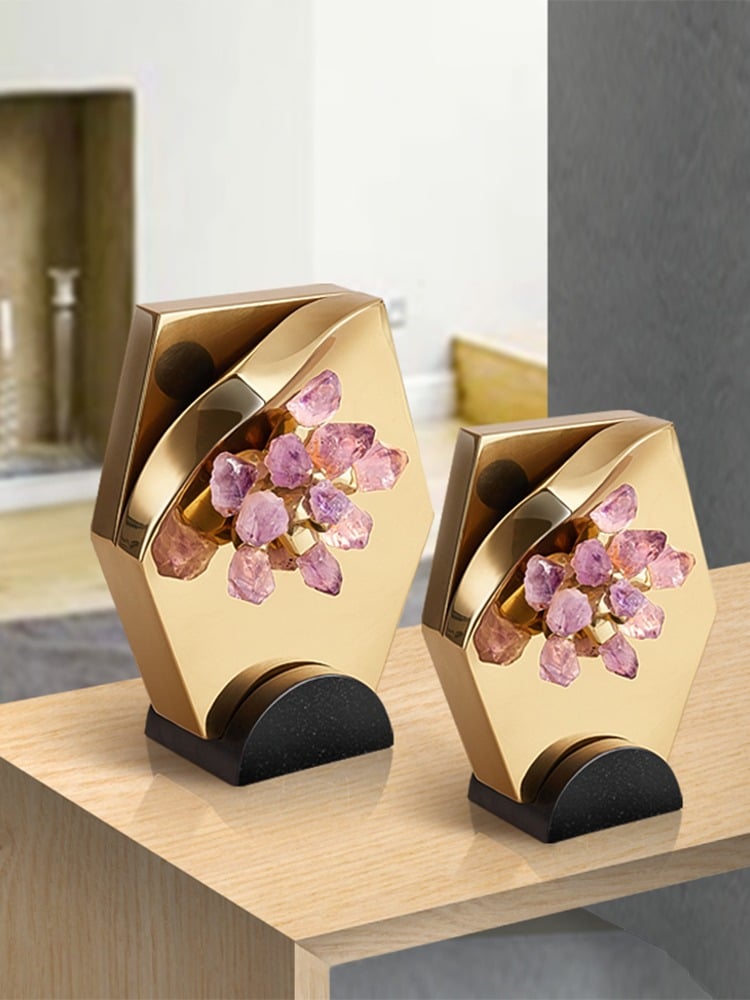 Bình hoa gắn pha lê lạ mắt