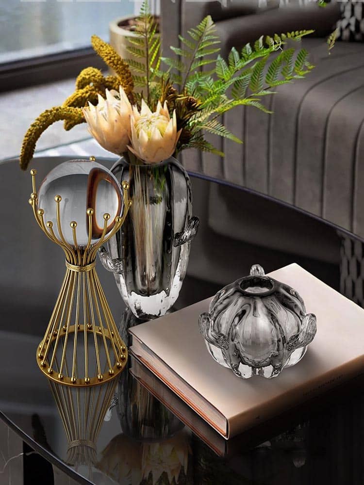 qua-cau-pha-le-sang-trong 4 Quả cầu pha lê để bàn pha lê