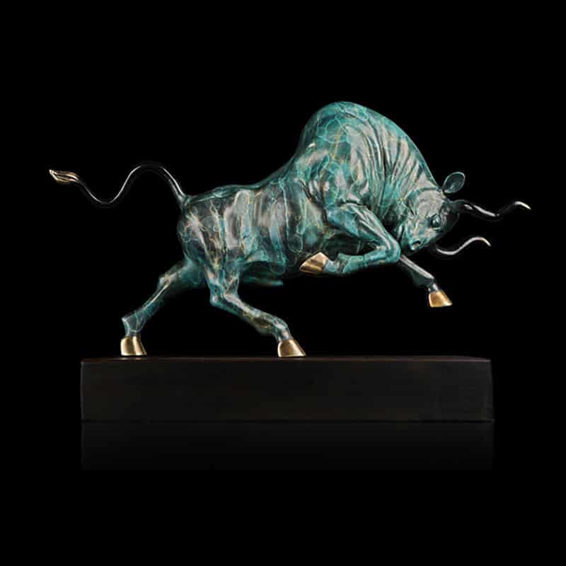 Tượng bò tót tài chính size lớn Tượng bò tót tài chính size lớn