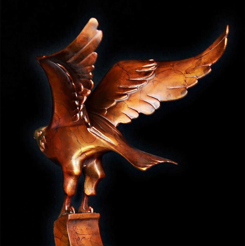 tuong-dai-bang-de-ban (5) Tượng đại bàng bằng đồng uy phong