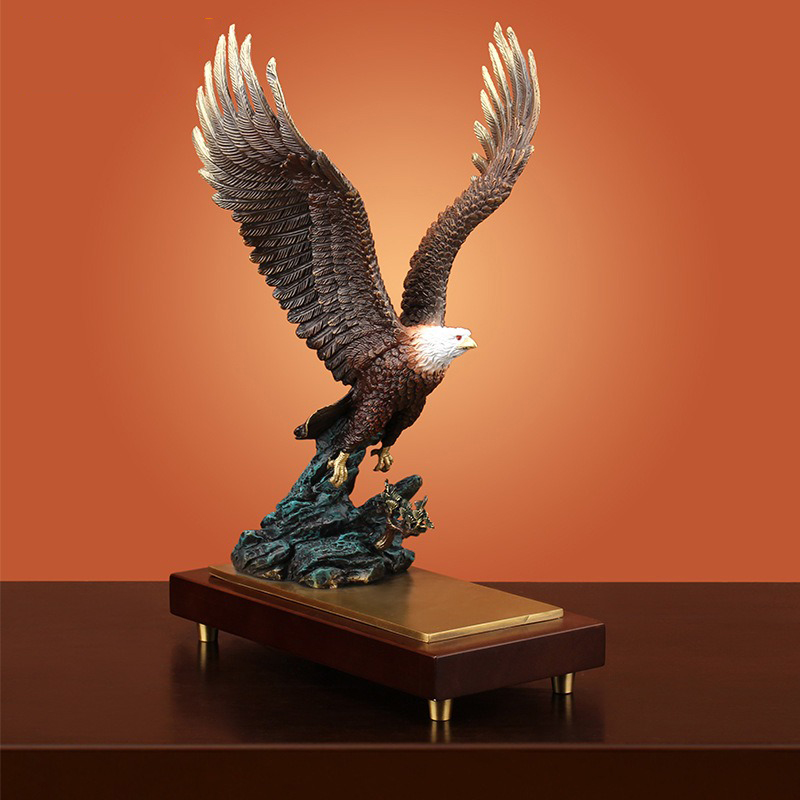 tuong-dai-bang-tung-canh 4 Tượng đại bàng tung cách mang lại may mắn