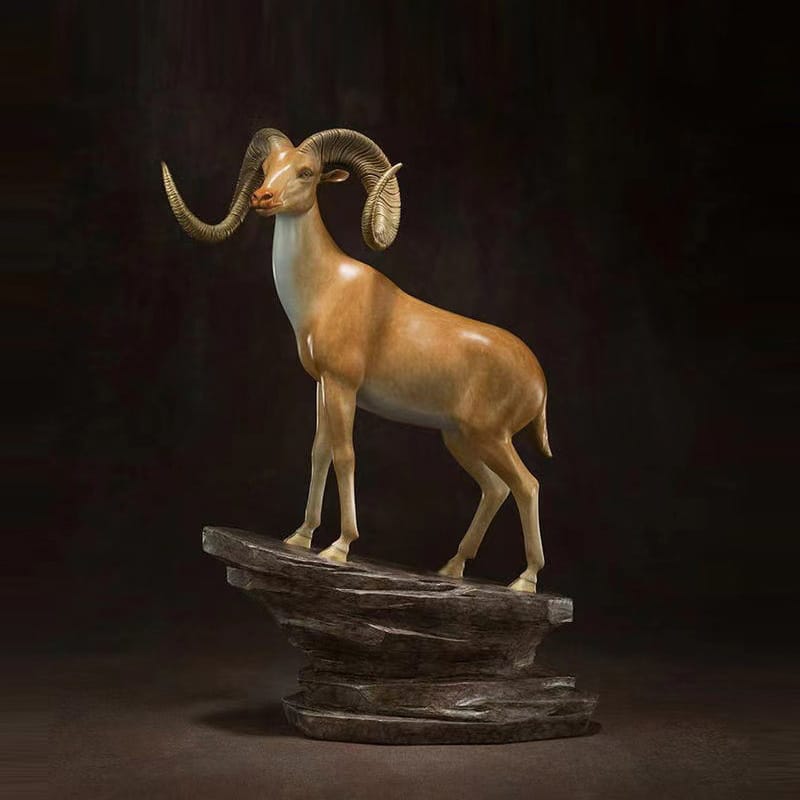 Tượng dê núi bằng đồng nguyên chất Tượng dê núi bằng đồng nguyên chất