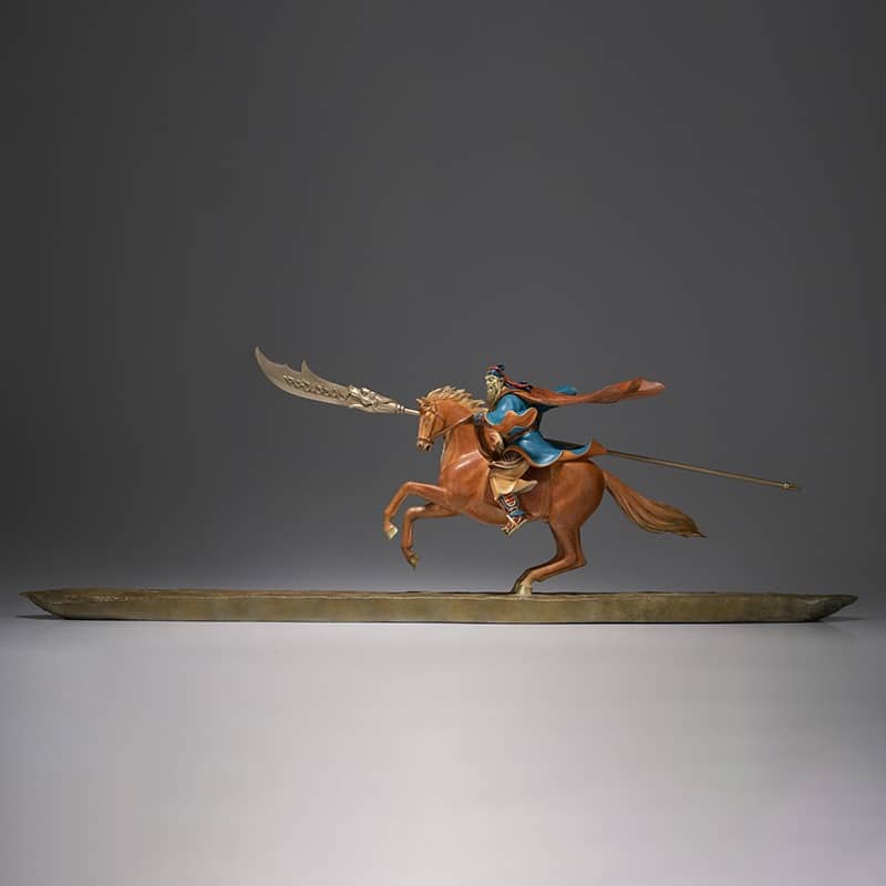 Tượng Quan Công cưỡi ngựa uy phong