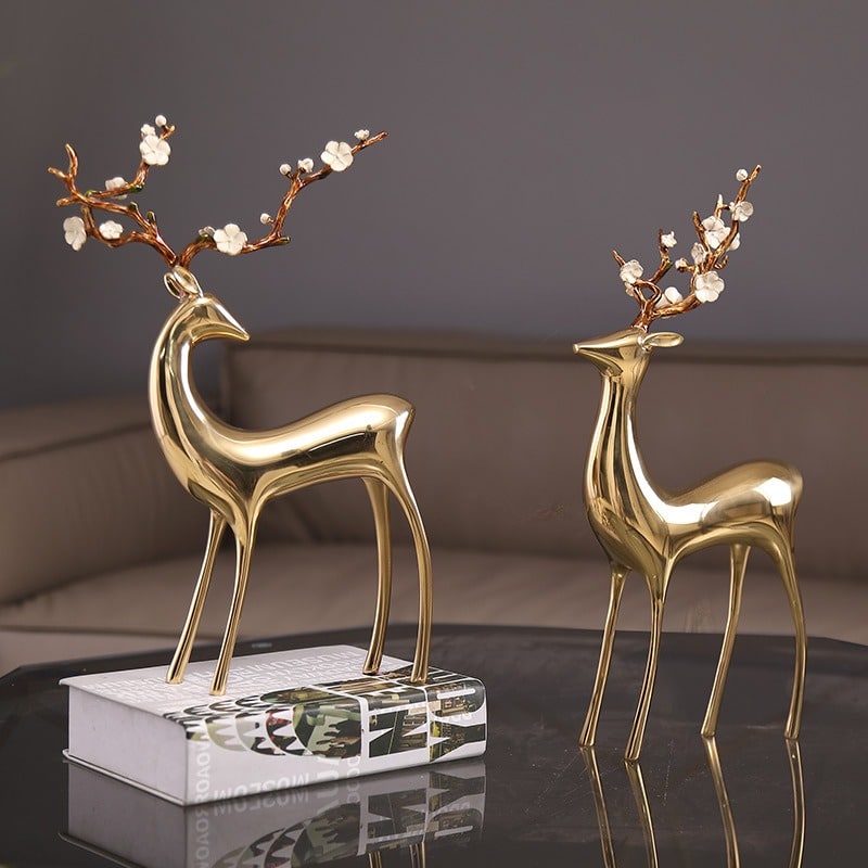 Tượng con hươu trang trí tủ rượu