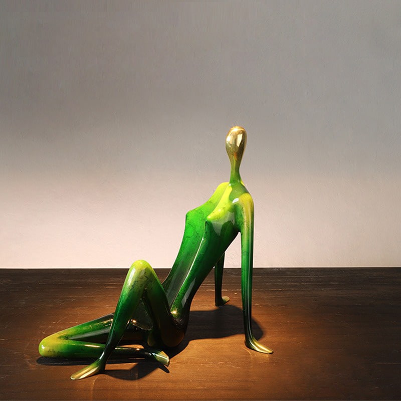 gia-ruou-co-gai 4 Giá rượu cô gái bằng đồng sang trọng