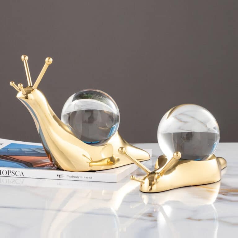 Ốc sên cõng quả cầu pha lê nghệ thuật Ốc sên cõng quả cầu pha lê nghệ thuật