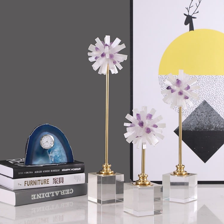 Quả cầu gắn đá pha lê tự nhiên Quả cầu gắn đá pha lê tự nhiên